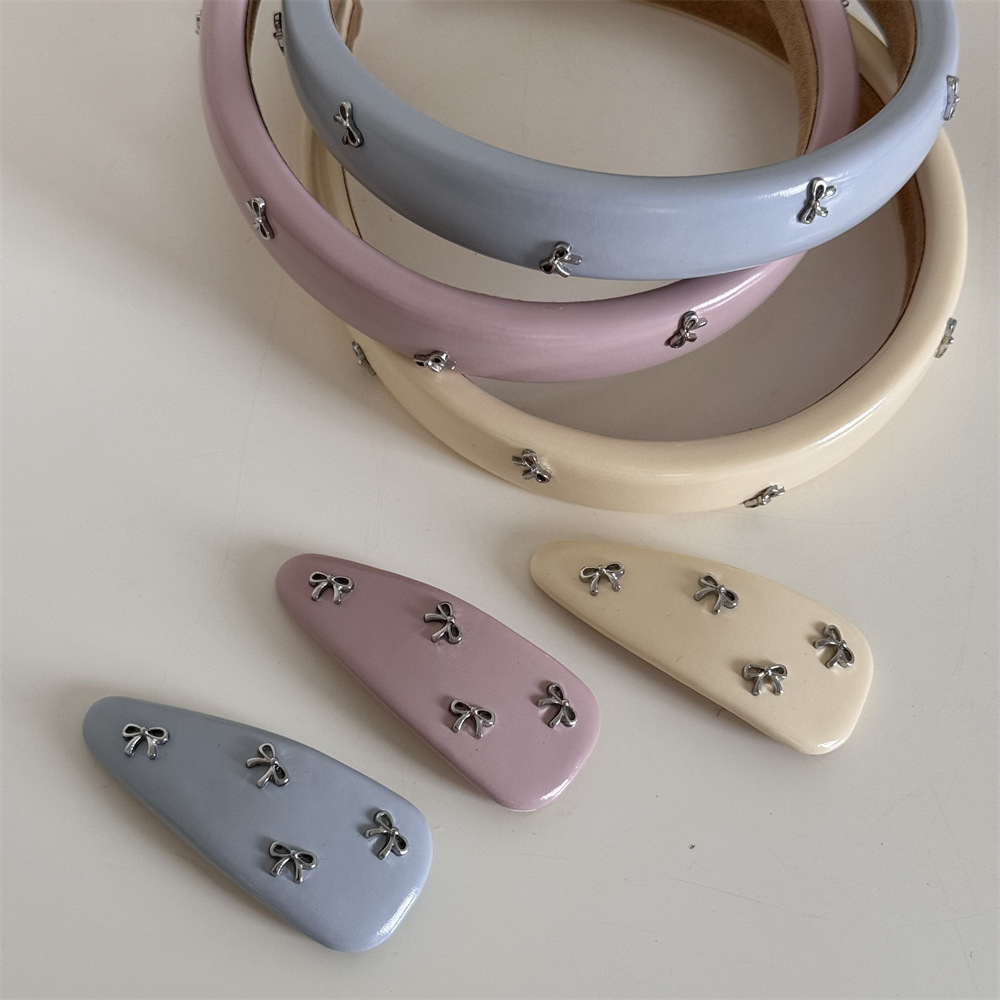 1 Piece Korean Style Sweet Bea - Leatherwork Pony recension och pris